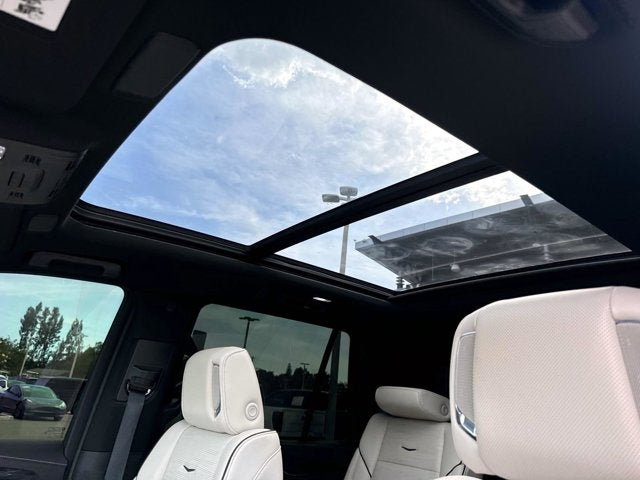 2024 Cadillac Escalade Sport