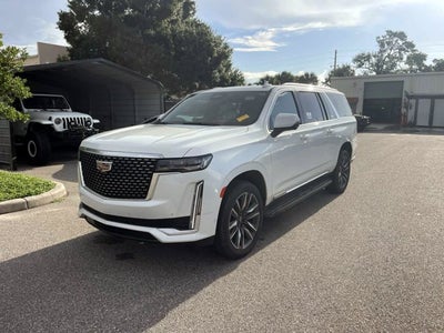 2022 Cadillac Escalade ESV Premium