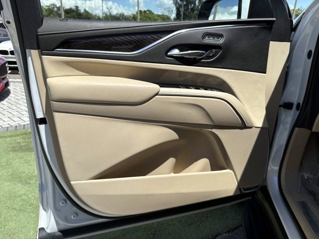 2022 Cadillac Escalade ESV Premium