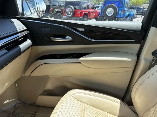 2022 Cadillac Escalade ESV Premium