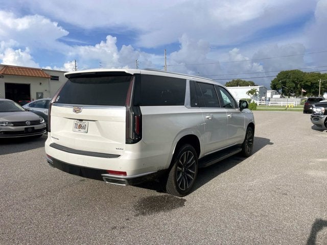 2022 Cadillac Escalade ESV Premium
