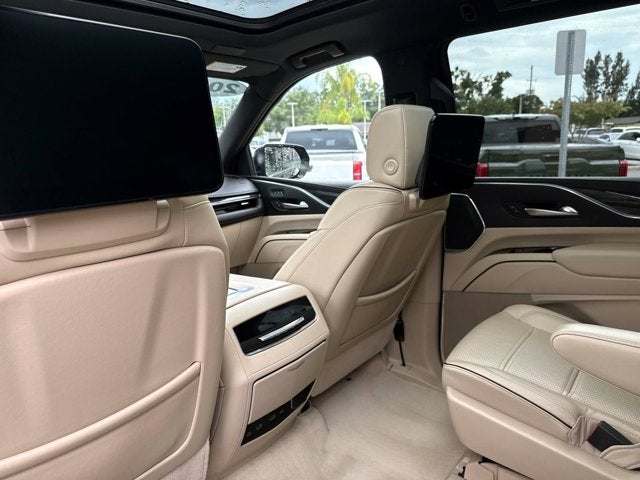 2023 Cadillac Escalade ESV Premium