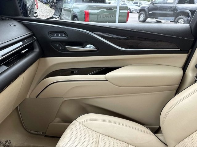 2023 Cadillac Escalade ESV Premium