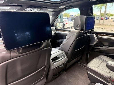 2025 Cadillac Escalade Sport Platinum