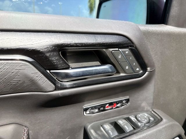 2023 GMC Sierra 1500 AT4X