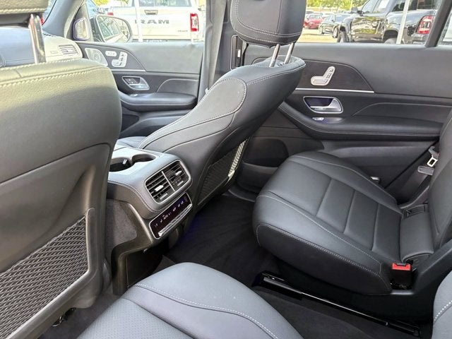2025 Mercedes-Benz GLS 450