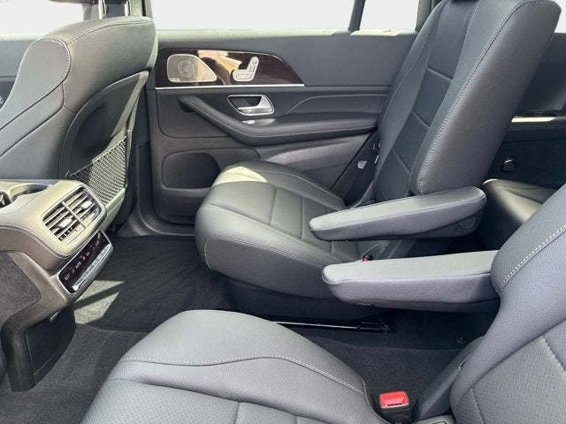 2025 Mercedes-Benz GLS 450