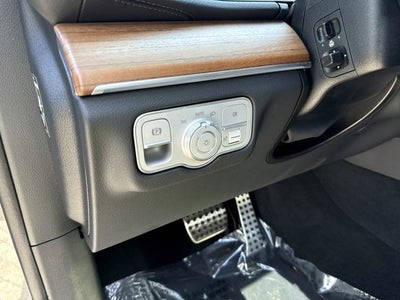 2025 Mercedes-Benz GLS 450
