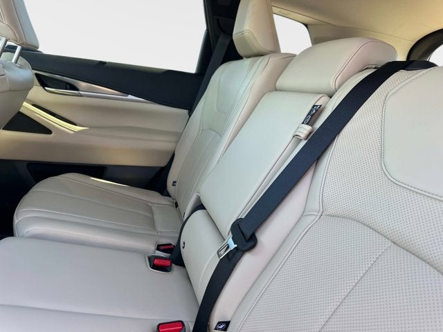 2022 INFINITI QX60 LUXE