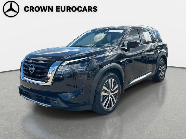 2022 Nissan Pathfinder Platinum
