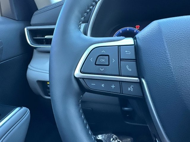 2025 Toyota Highlander LE