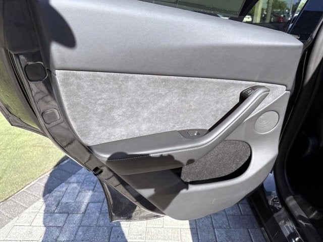 2024 Tesla Model Y Performance