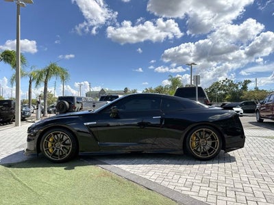 2024 Nissan GT-R T-spec