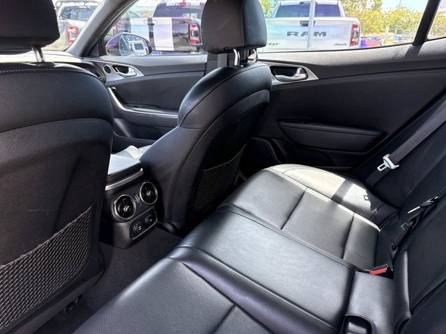 2022 Kia Stinger GT1
