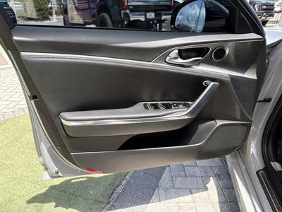 2022 Kia Stinger GT1