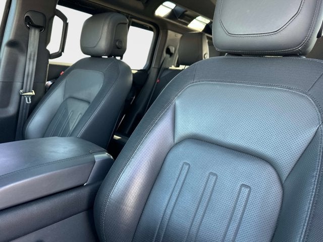 2022 Land Rover Defender X-Dynamic HSE