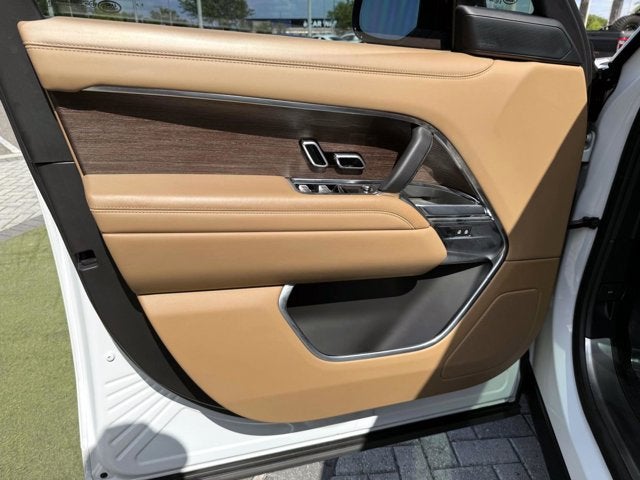 2023 Land Rover Range Rover SE