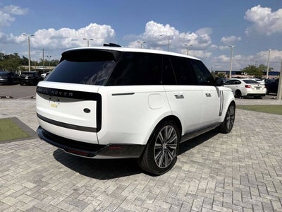 2023 Land Rover Range Rover SE