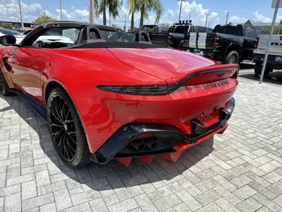 2022 Aston Martin Vantage Base