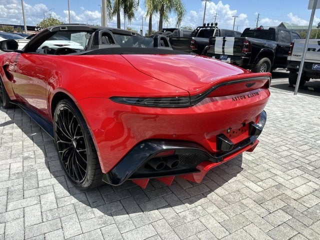 2022 Aston Martin Vantage Base