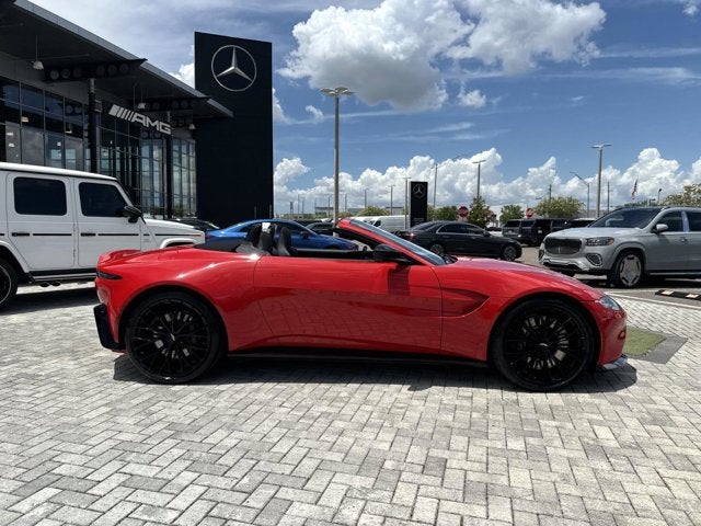 2022 Aston Martin Vantage Base