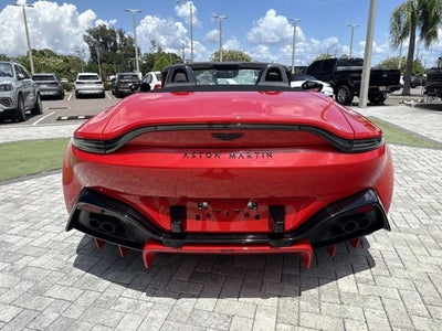 2022 Aston Martin Vantage Base