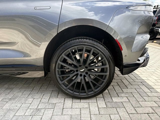 2023 Aston Martin DBX 707