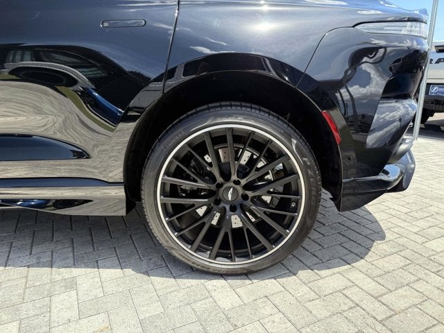 2023 Aston Martin DBX 707