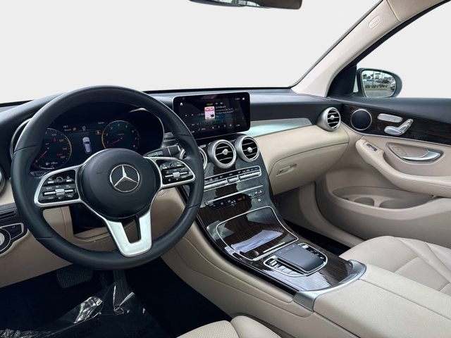 2022 Mercedes-Benz GLC 300