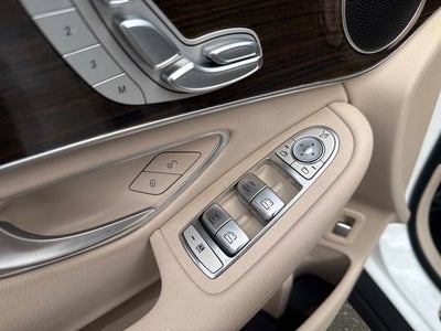 2022 Mercedes-Benz GLC 300