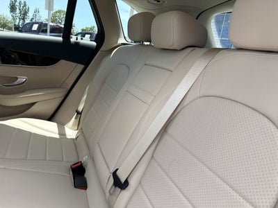 2022 Mercedes-Benz GLC 300