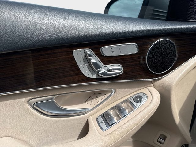 2020 Mercedes-Benz GLC 300