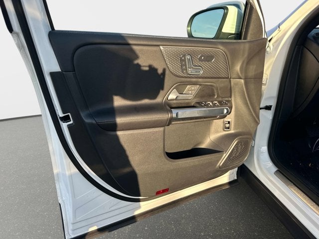 2025 Mercedes-Benz GLB 250