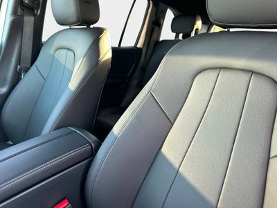 2025 Mercedes-Benz GLB 250