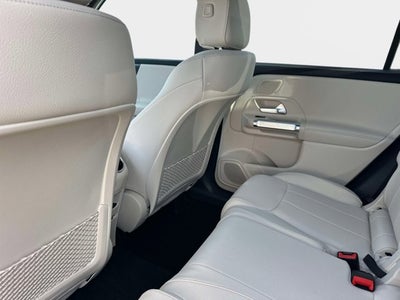 2025 Mercedes-Benz GLB 250