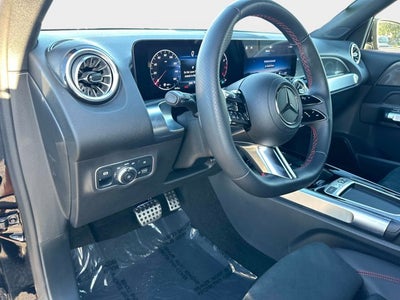 2025 Mercedes-Benz GLB 250