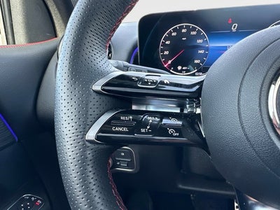 2025 Mercedes-Benz GLB 250