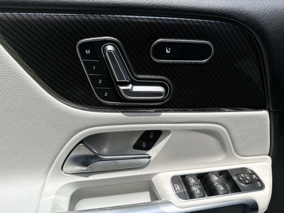 2023 Mercedes-Benz GLB 250