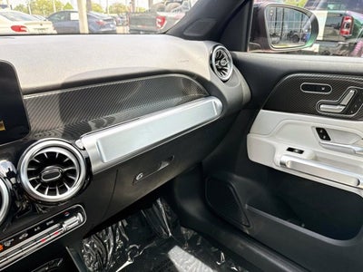2023 Mercedes-Benz GLB 250