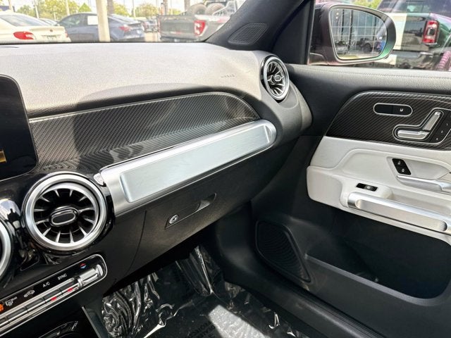 2023 Mercedes-Benz GLB 250