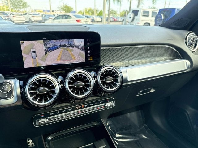 2023 Mercedes-Benz GLB 250