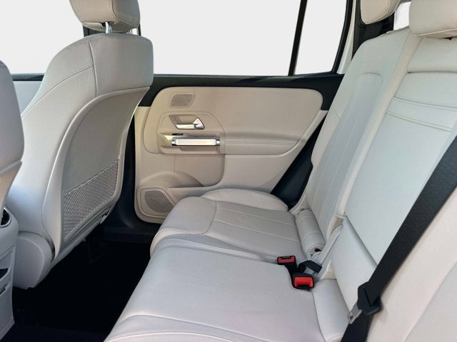 2025 Mercedes-Benz GLB 250