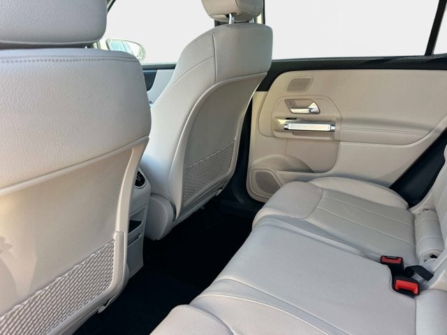 2025 Mercedes-Benz GLB 250