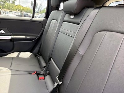 2026 Mercedes-Benz GLB 250