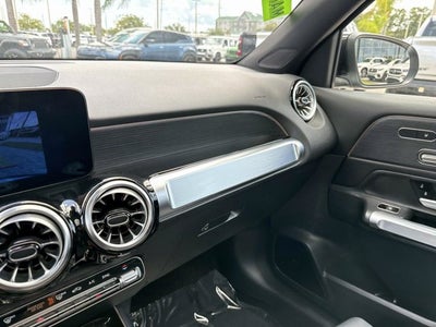 2026 Mercedes-Benz GLB 250