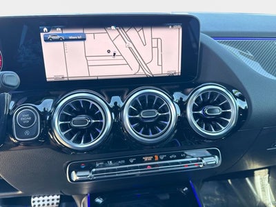 2025 Mercedes-Benz GLA 250