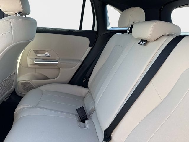 2025 Mercedes-Benz GLA 250