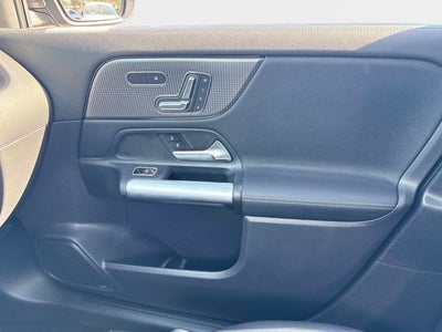 2023 Mercedes-Benz GLA 250