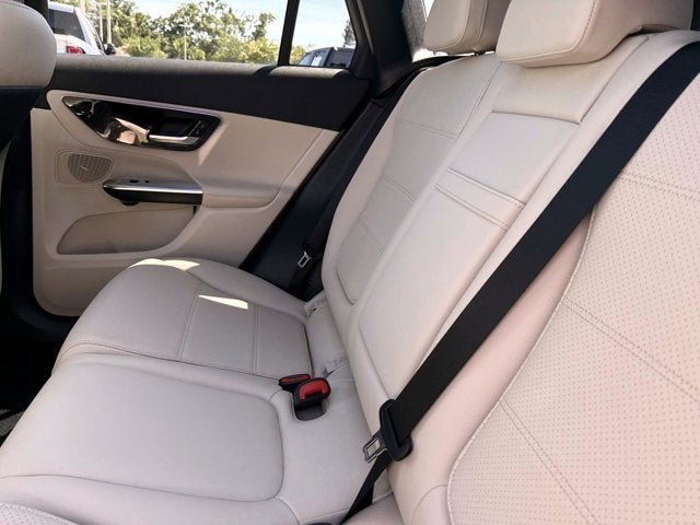 2025 Mercedes-Benz GLC 300