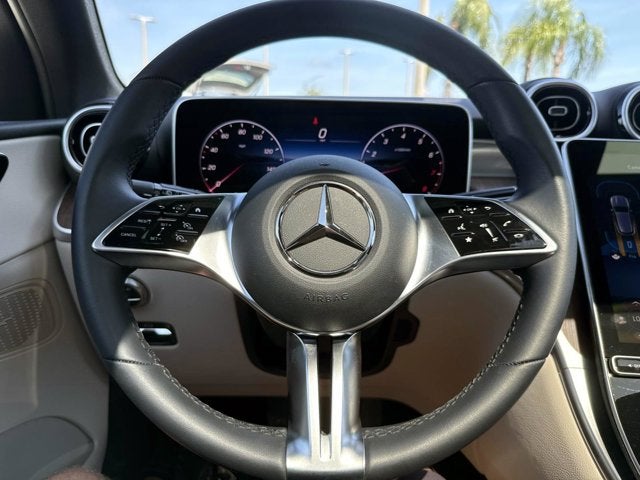 2025 Mercedes-Benz GLC 300